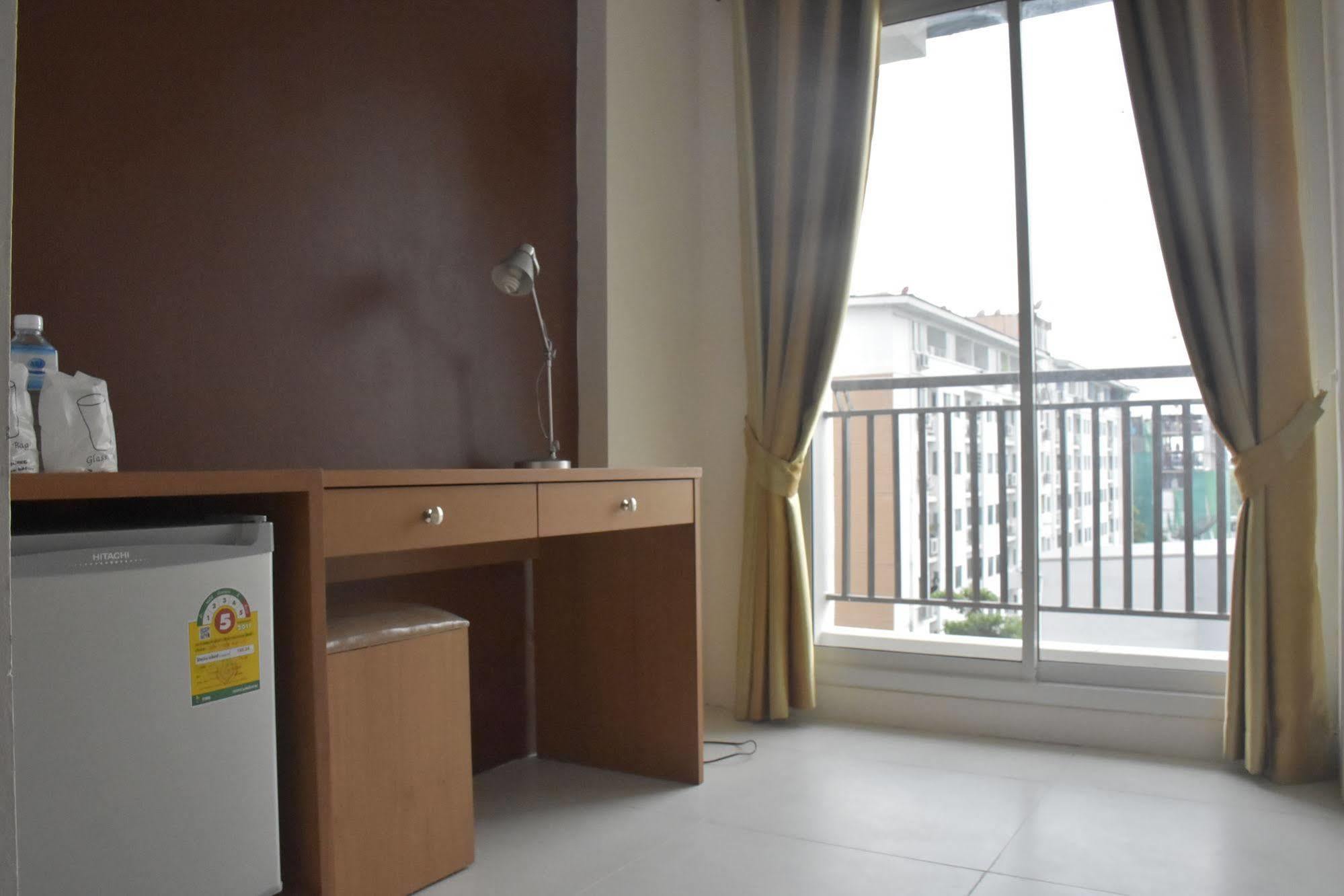Nrv Place Apart Hotel Bangkok Exterior photo